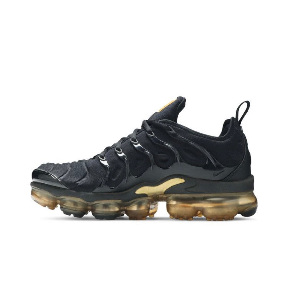 Nike Air Vapormax Plus "Black Gold"