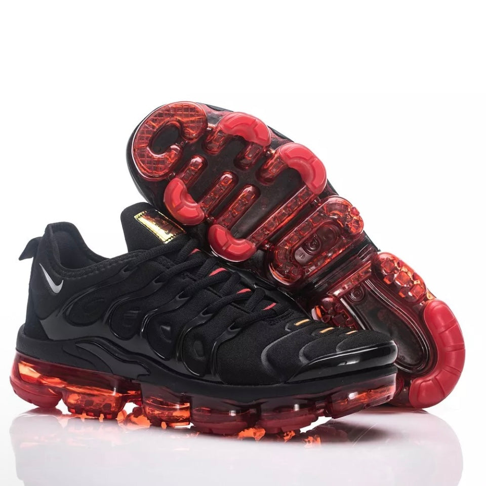 Nike Air Vapormax Plus "Black Crimson Red"