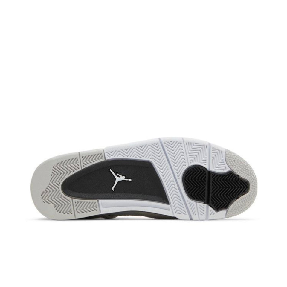 Air Jordan Retro 4 "Military Black"