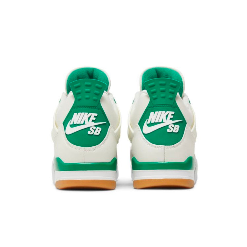 Nike SB x Air Jordan Retro 4 SP "Pine Green"