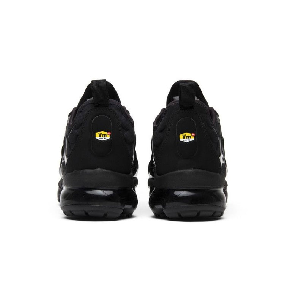 Nike Air Vapormax Plus "Triple Black"