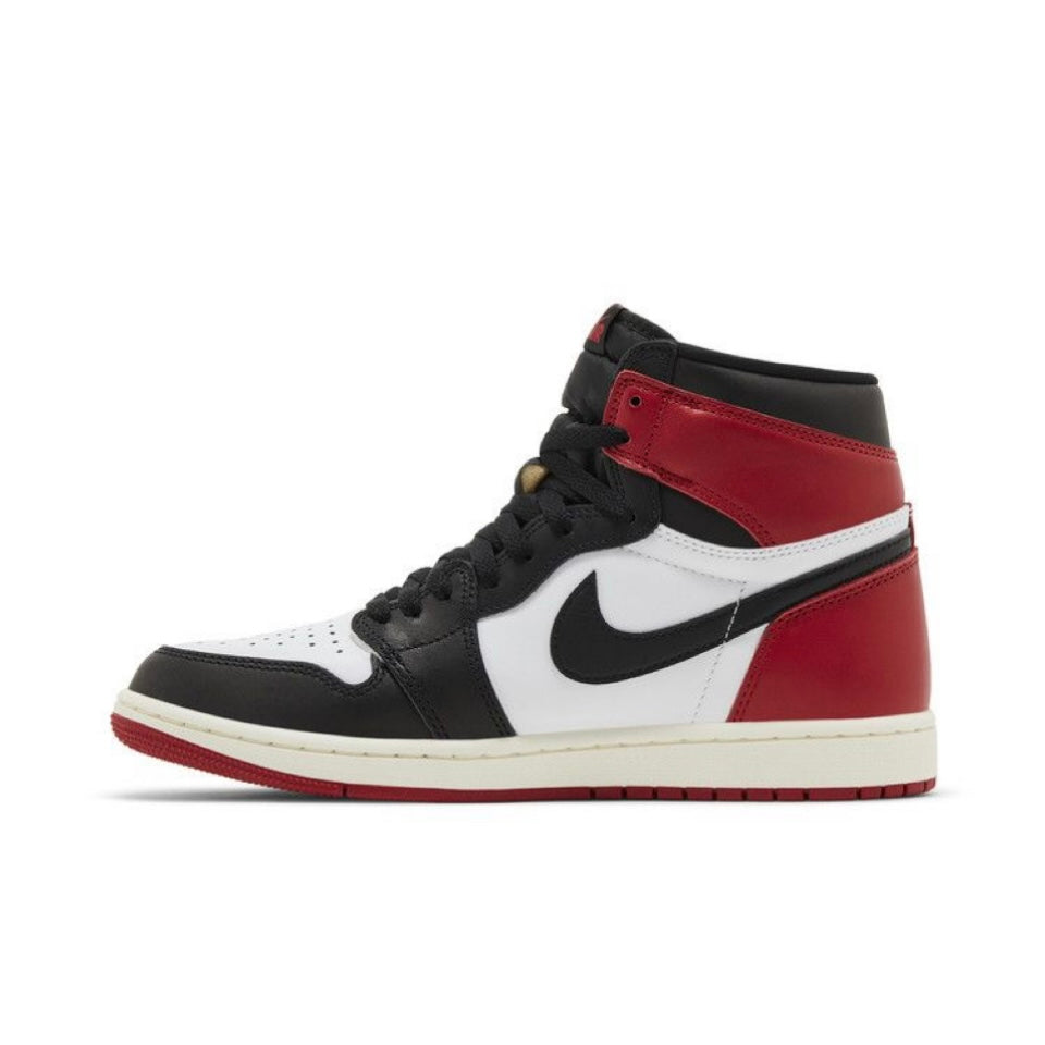 (Size 10.5) Air Jordan Retro 1 OG "Black toe Reimagined"