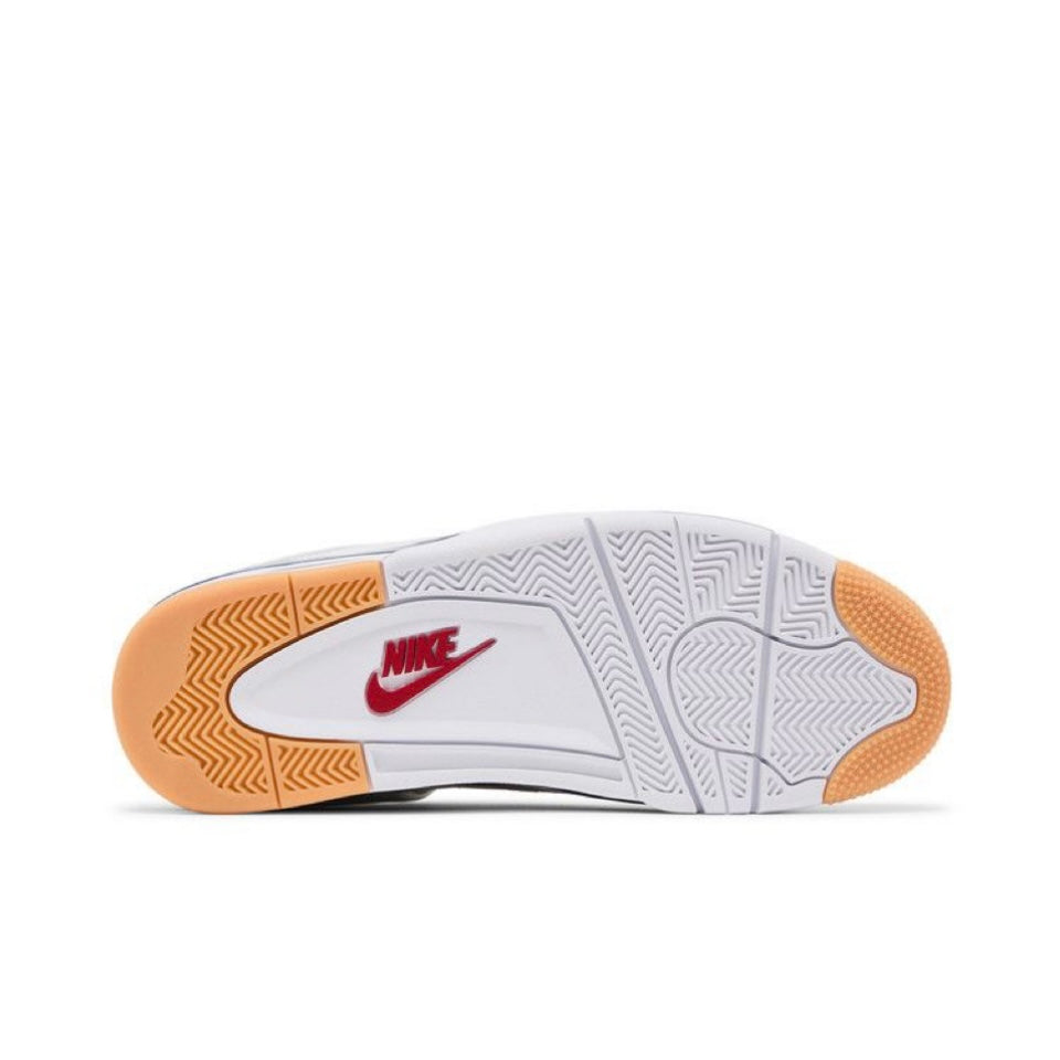 (Size 9.5) Nike SB x Air Jordan Retro 4 SP "Navy"